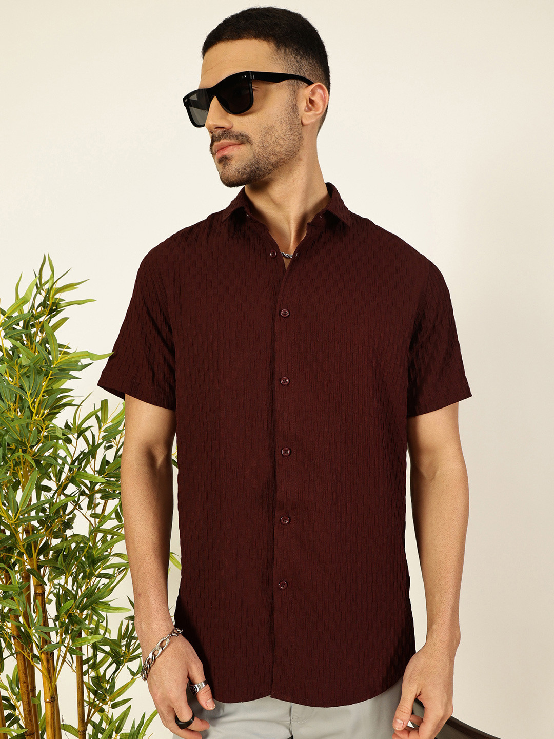 

Thomas Scott Men Premium Spread Collar Textured Casual Shirt, Maroon