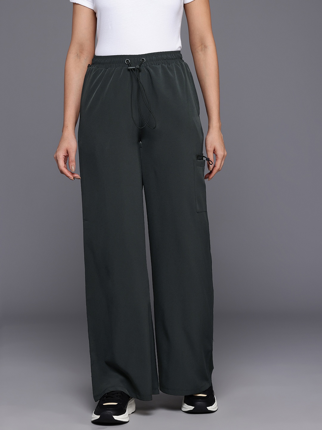 

HRX by Hrithik Roshan Women Lifestyle Track Pants, Grey