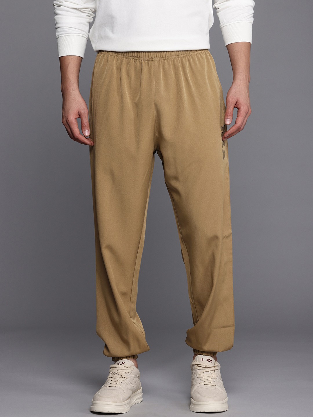 

HRX by Hrithik Roshan Men HRXGT Rapid-Dry Lifestyle Joggers, Beige