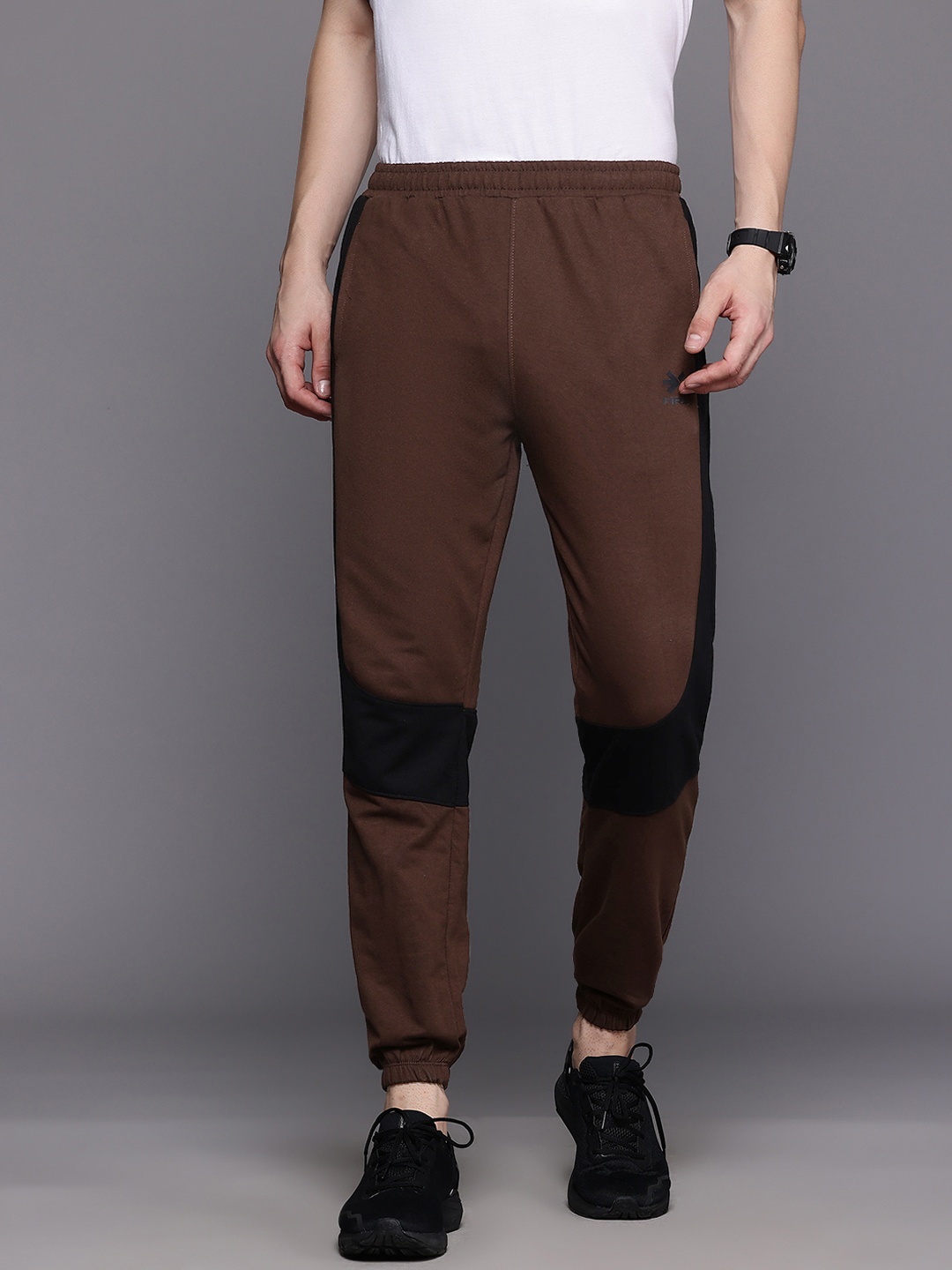 

HRX by Hrithik Roshan Men Colourblocked Lifestyle Joggers, Brown