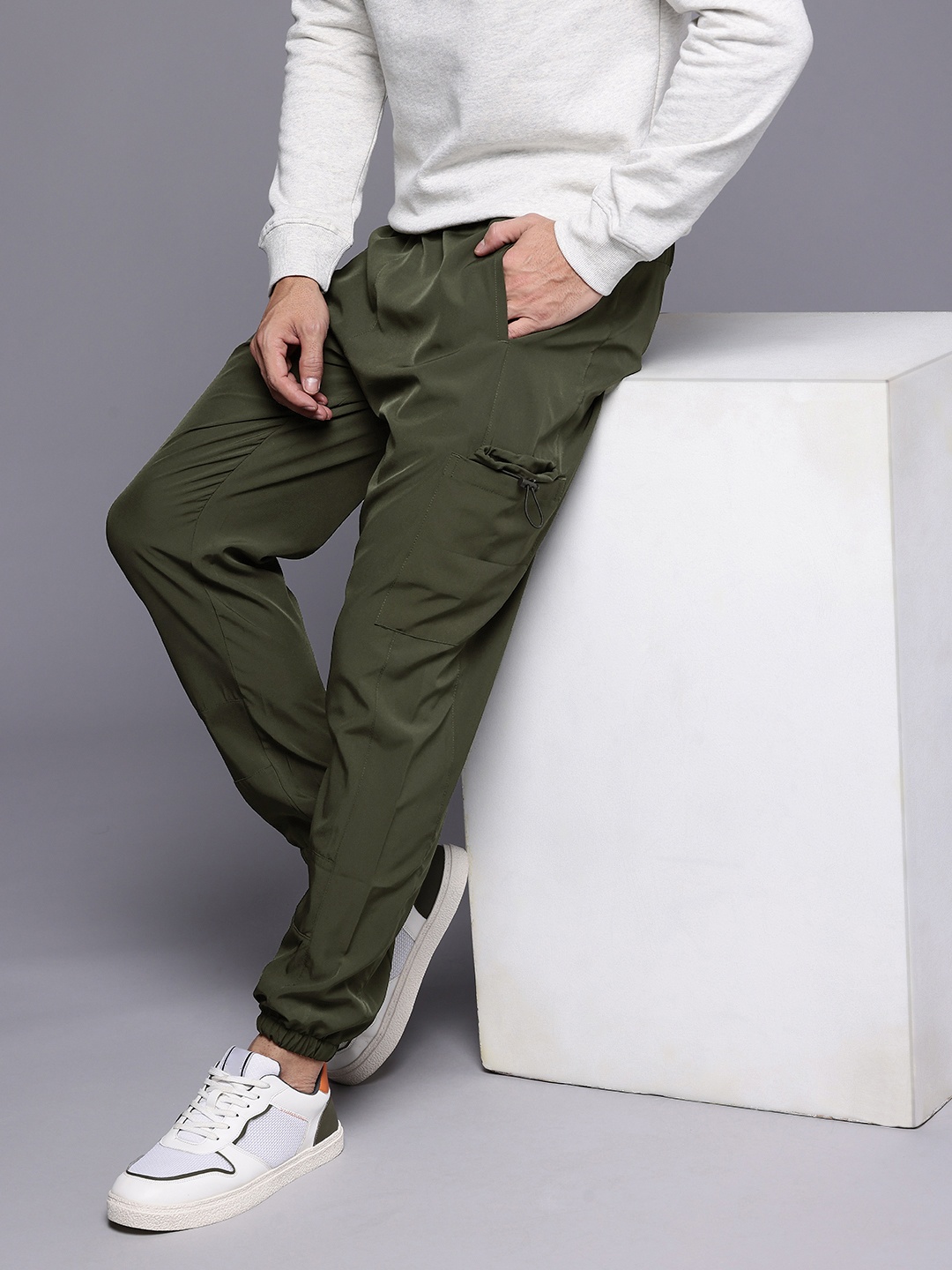 

HRX by Hrithik Roshan Men Rapid-Dry HRXGT Lifestyle Joggers, Olive