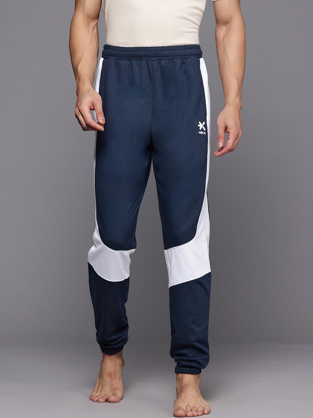 

HRX by Hrithik Roshan Men Colourblock Yoga Joggers, Navy blue