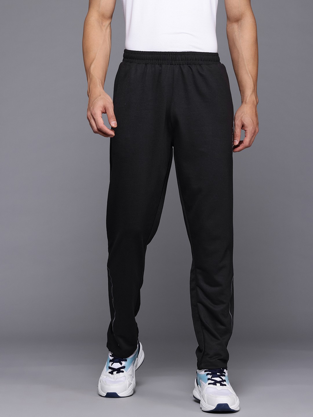 

HRX by Hrithik Roshan Men Lifestyle Track Pants, Black