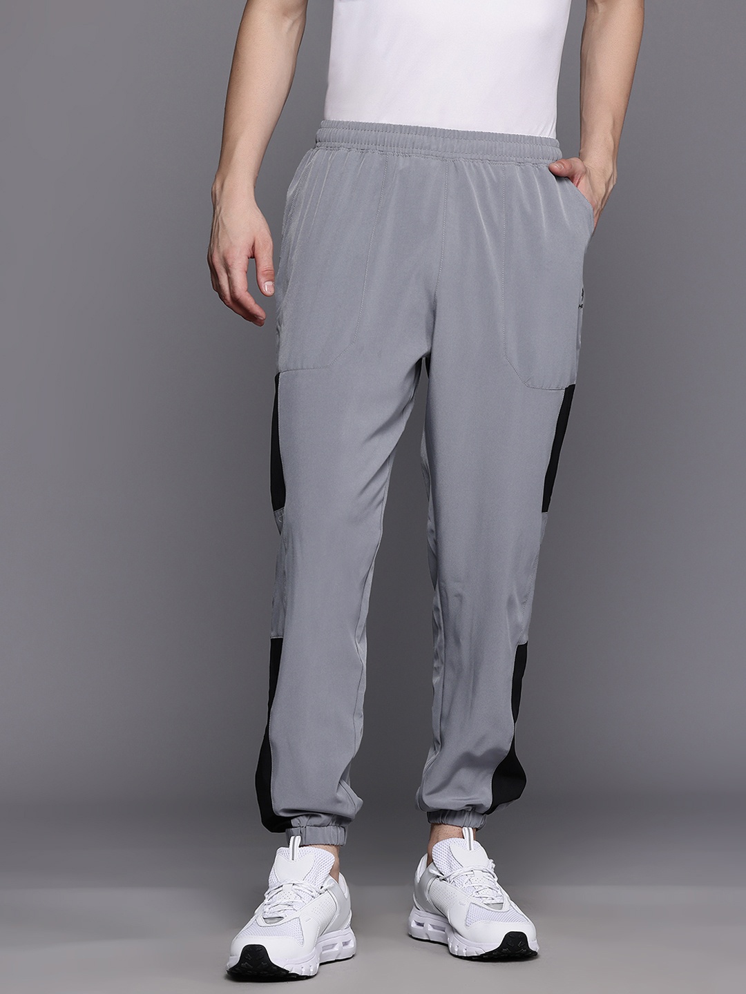 

HRX by Hrithik Roshan Men Lifestyle Joggers, Grey