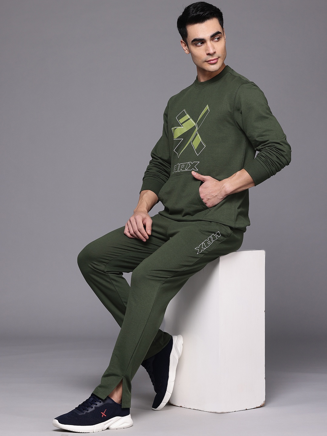 

HRX by Hrithik Roshan Printed Lifestyle Tracksuit, Green