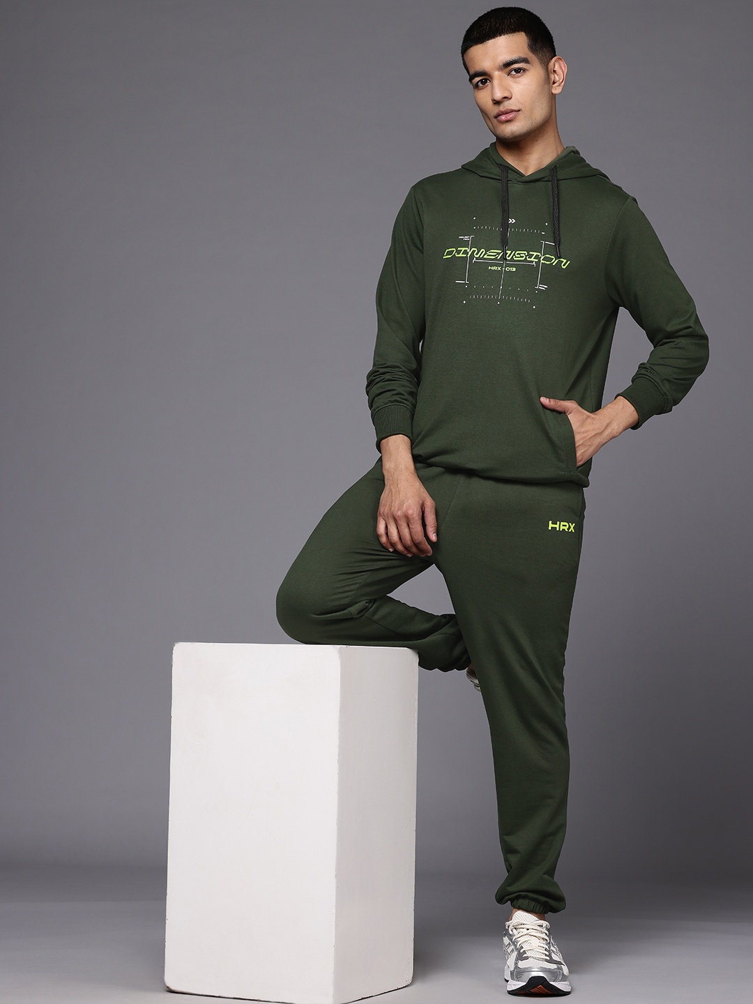 

HRX by Hrithik Roshan Men Printed Hooded Lifestyle Tracksuit, Green