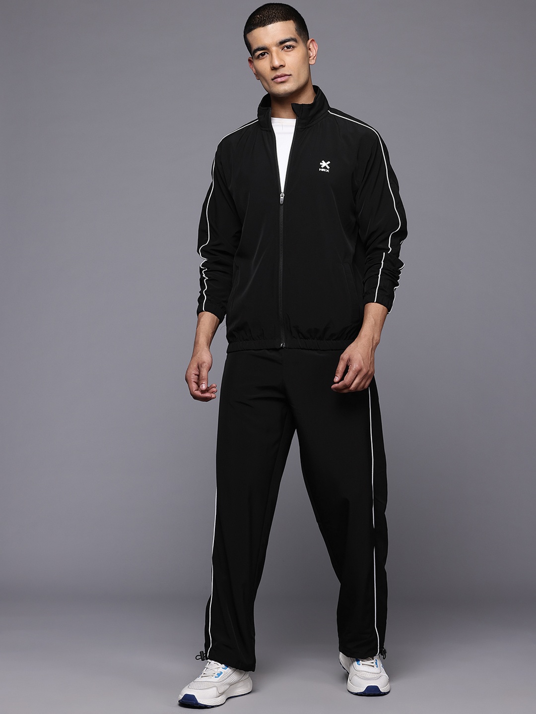 

HRX by Hrithik Roshan Men Lifestyle Tracksuit, Black