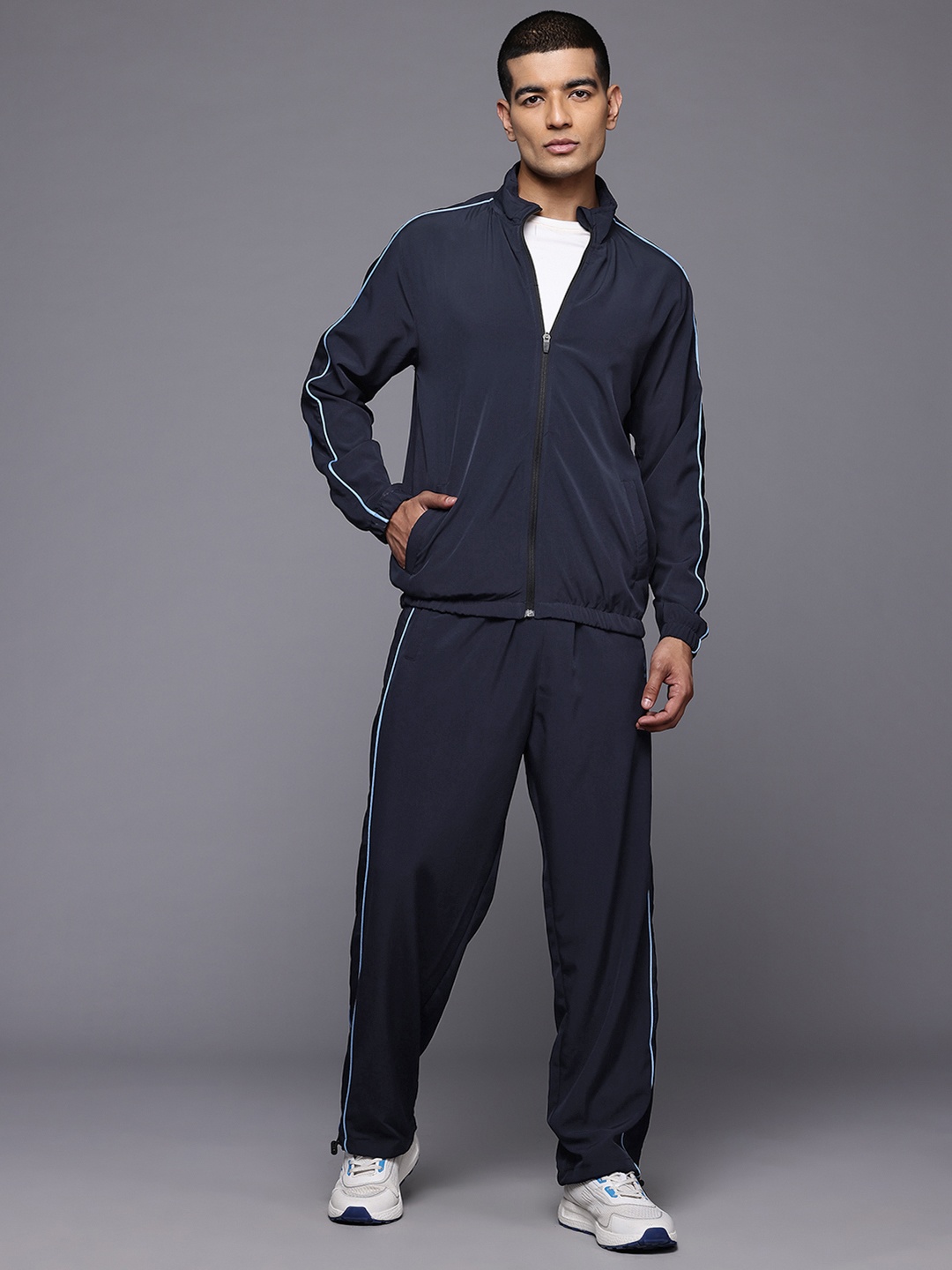 

HRX by Hrithik Roshan Men Lifestyle Tracksuit, Navy blue