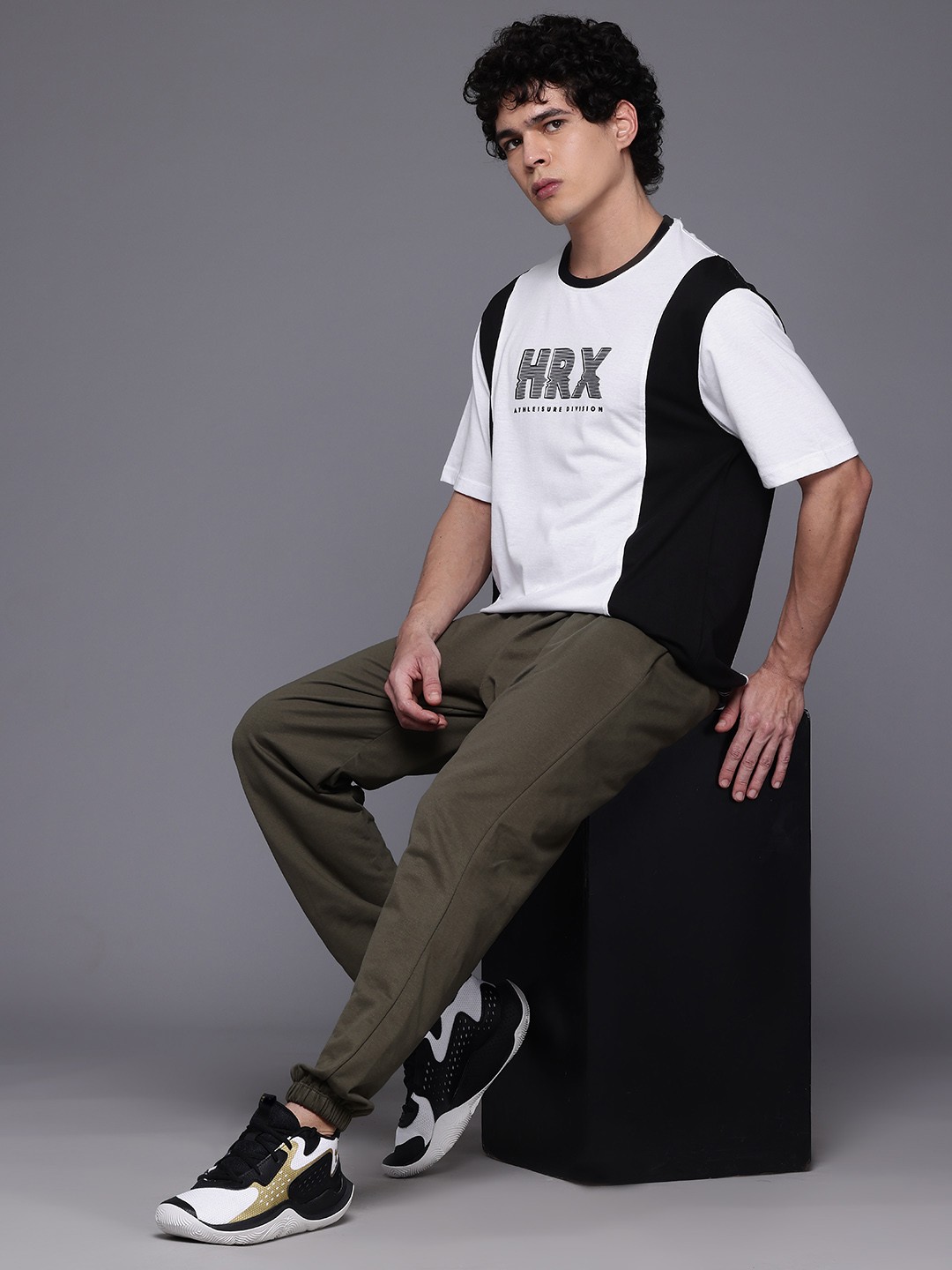 

HRX by Hrithik Roshan Colourblocked & Brand Logo Print Lifestyle T-shirt, White