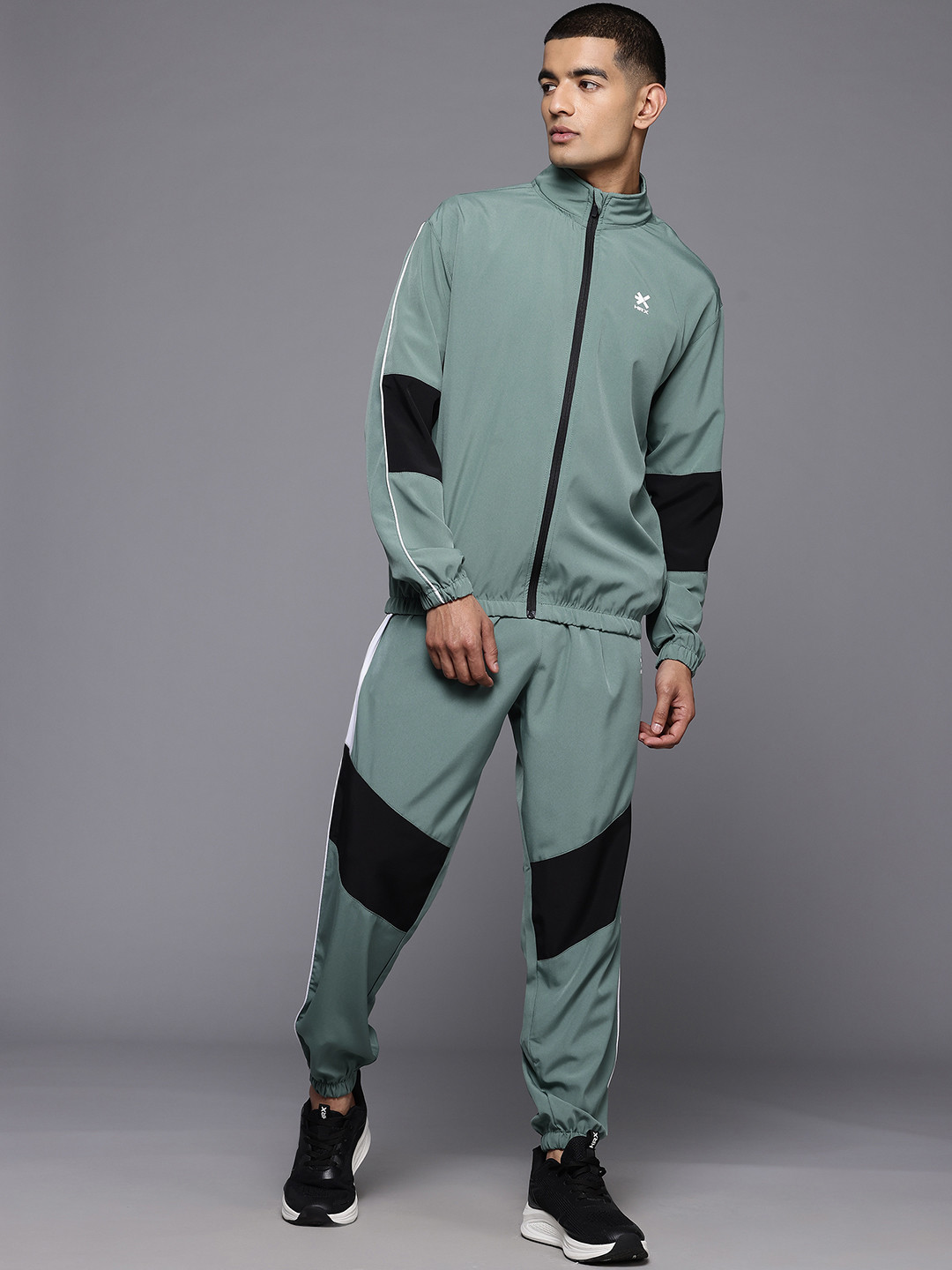 

HRX by Hrithik Roshan Men Colourblock Rapid-Dry Lifestyle Tracksuit, Green