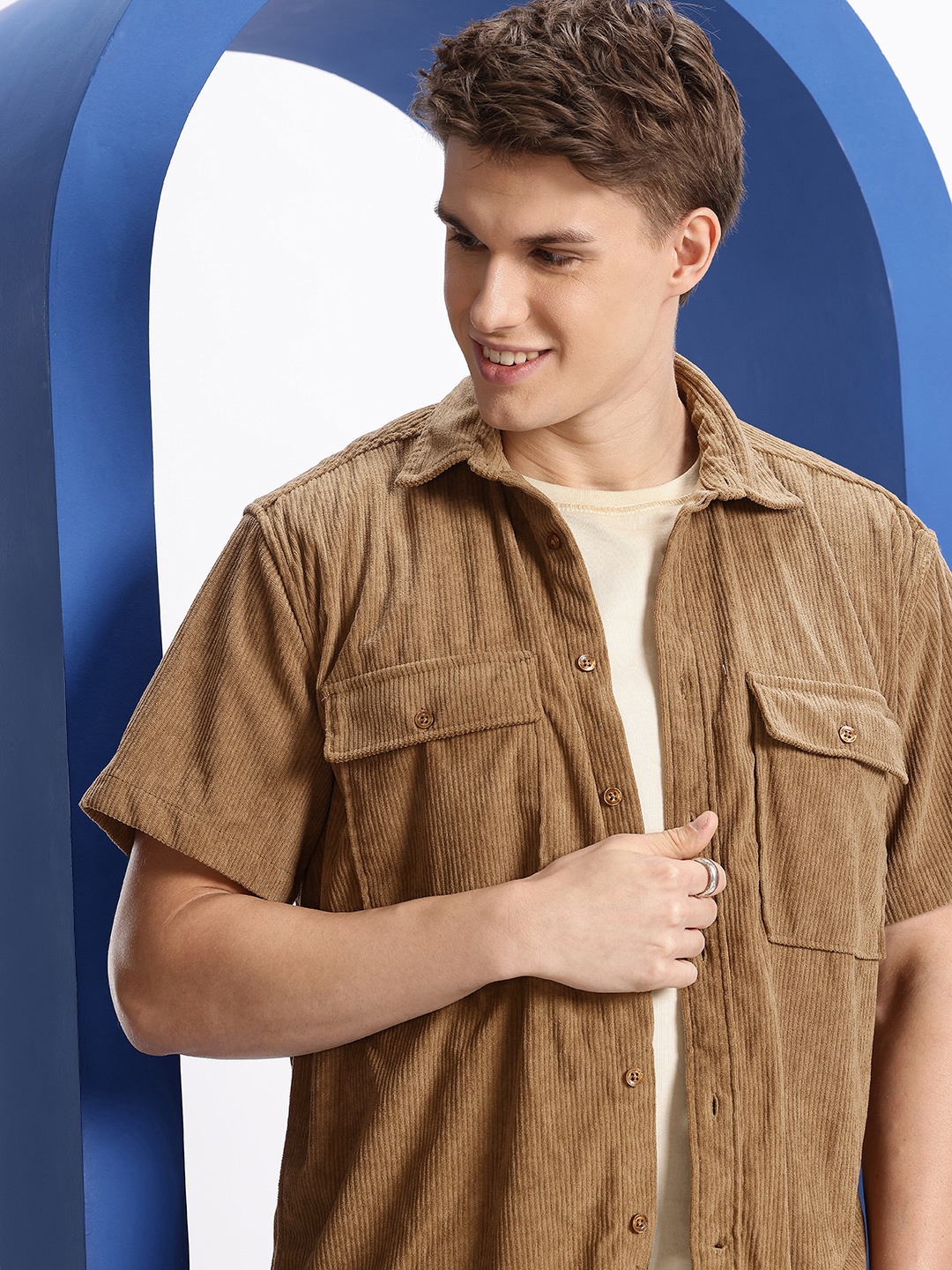 

Aeropostale Drop-Shoulder Sleeves Relaxed Fit Corduroy Casual Shirt, Brown