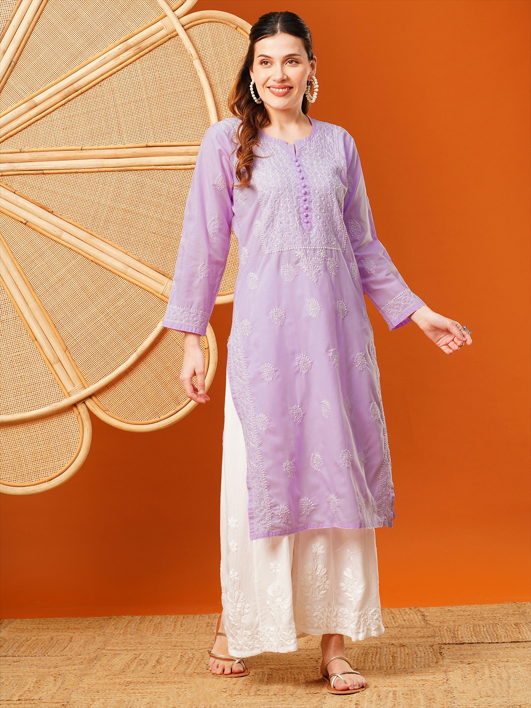 

ADA Ethnic Motifs Embroidered Chikankari Detail Long Sleeves Side Slit Regular Kurta, Lavender