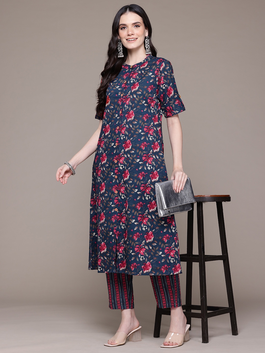 

Readiprint Floral Printed Pure Cotton Kurta with Palazzos, Navy blue
