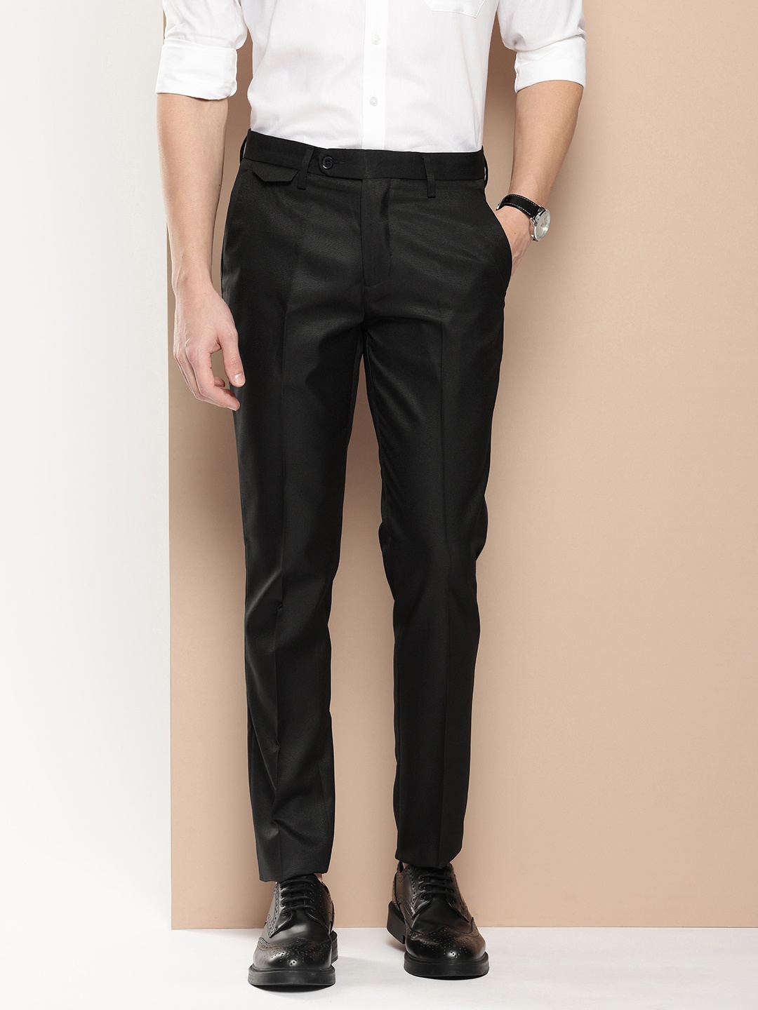 

encore by INVICTUS Men Textured Trousers, Black