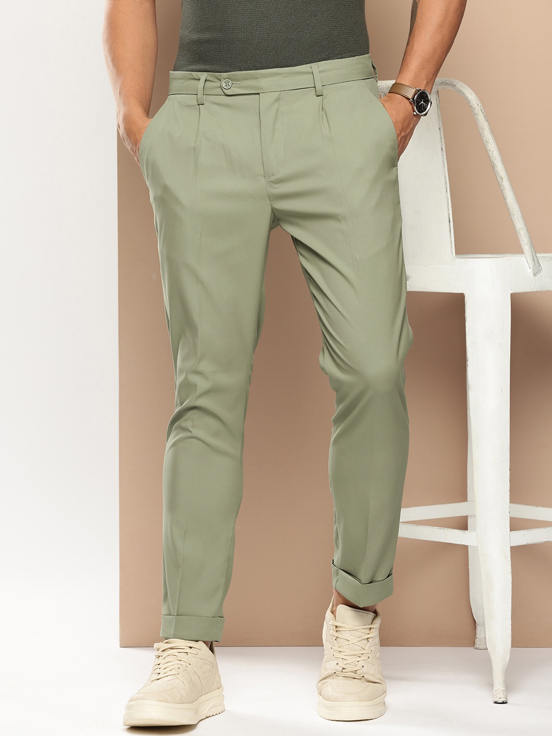 

encore by INVICTUS Men Pleated Semiformal Trousers, Green