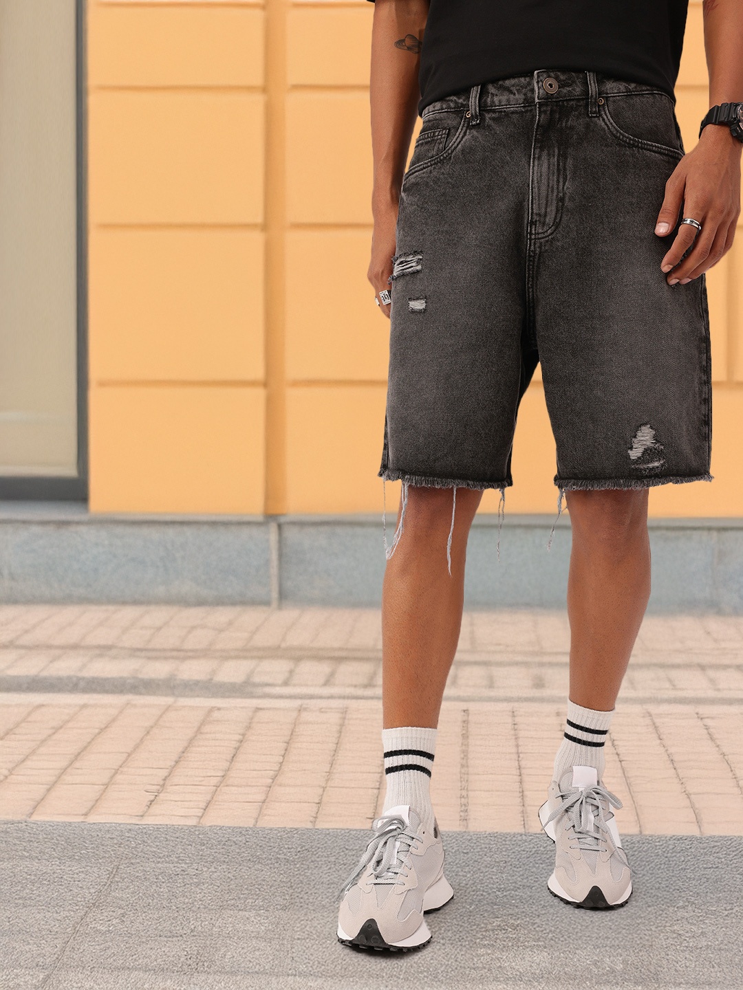 

Kook N Keech Men Grunge Vibe Skater Fit Ripped Light Fade Frayed Denim Shorts, Grey