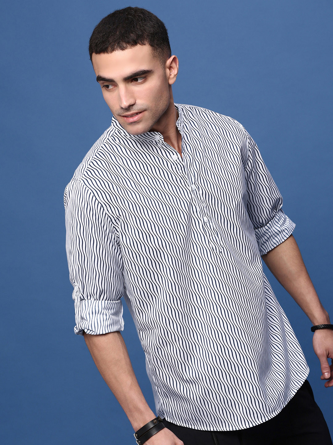 

SHOWOFF Striped Mandarin Collar Roll Up Sleeves Straight Shirt, White