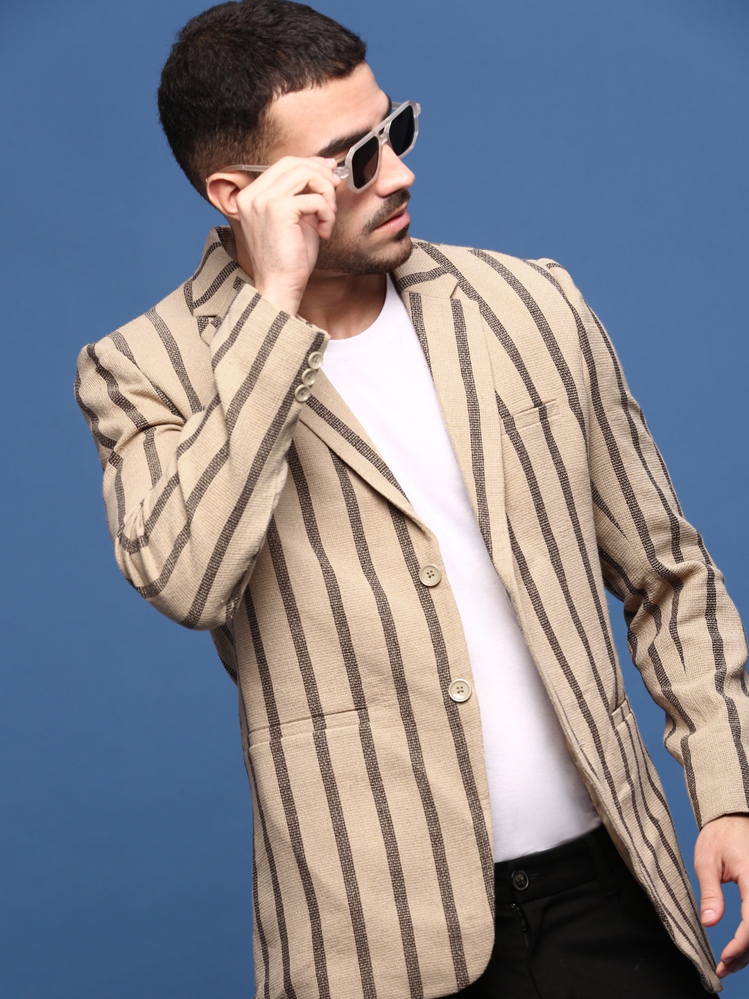 

SHOWOFF Slim Fit Single Breasted Striped Notched Lapel Cotton Blazers, Beige