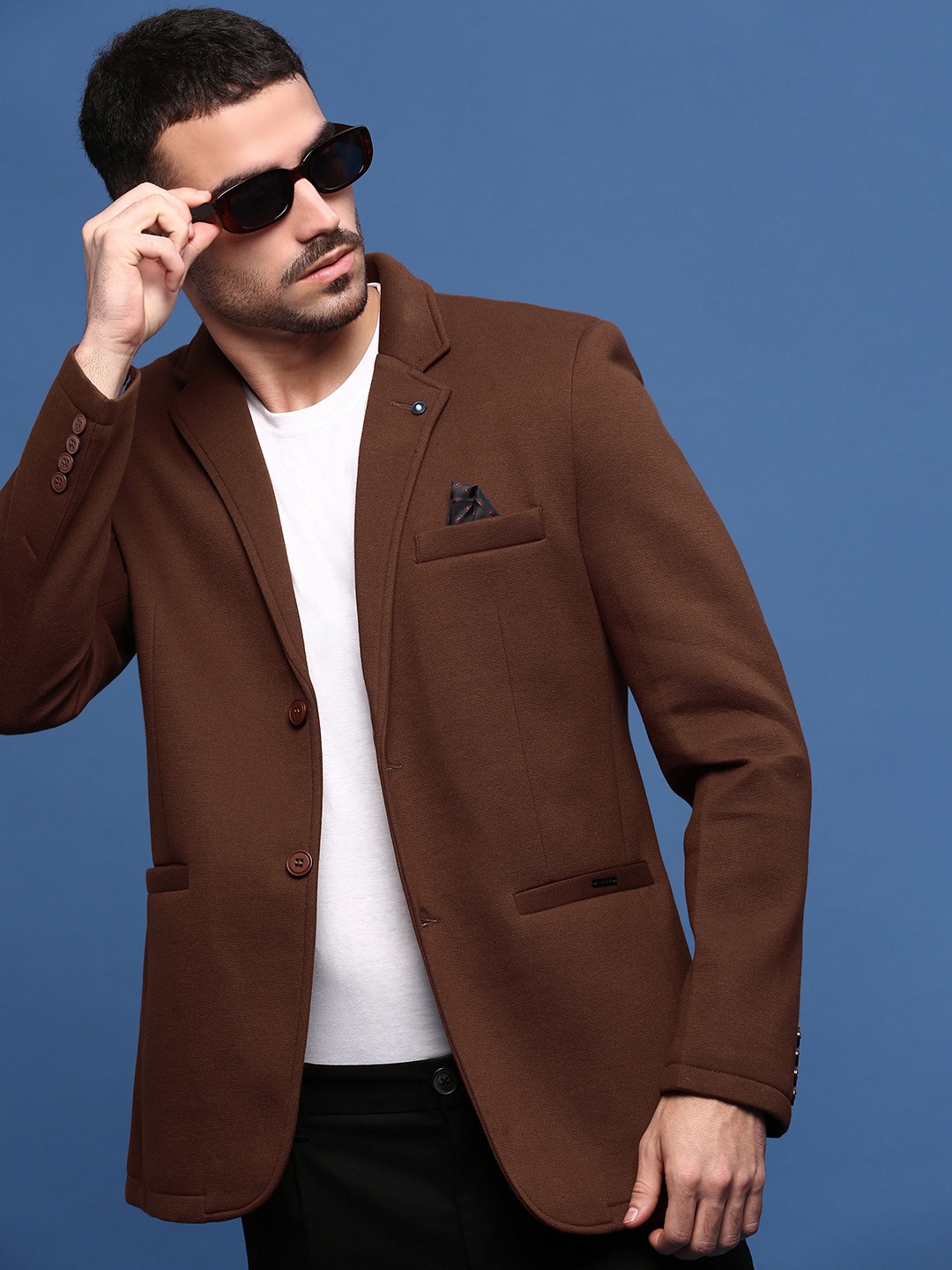 

SHOWOFF Slim Fit Single Breasted Notched Lapel Cotton Blazers, Brown