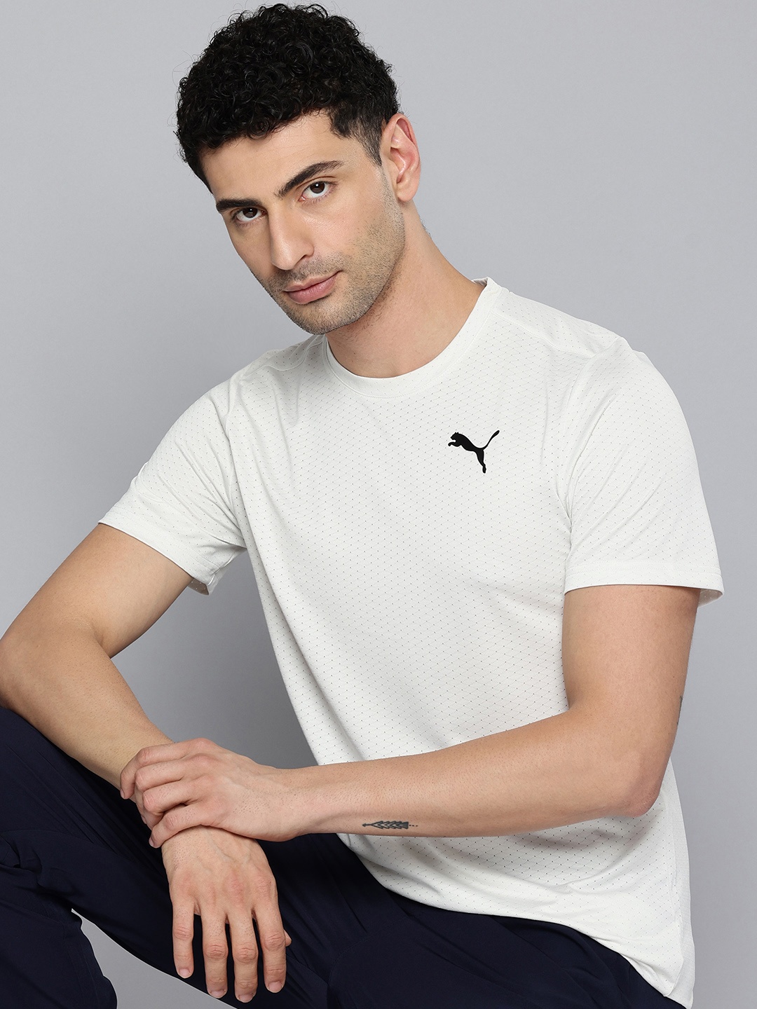 

Puma TRAIN FAV BLASTER Self Design dryCELL Training or Gym T-shirt, Off white