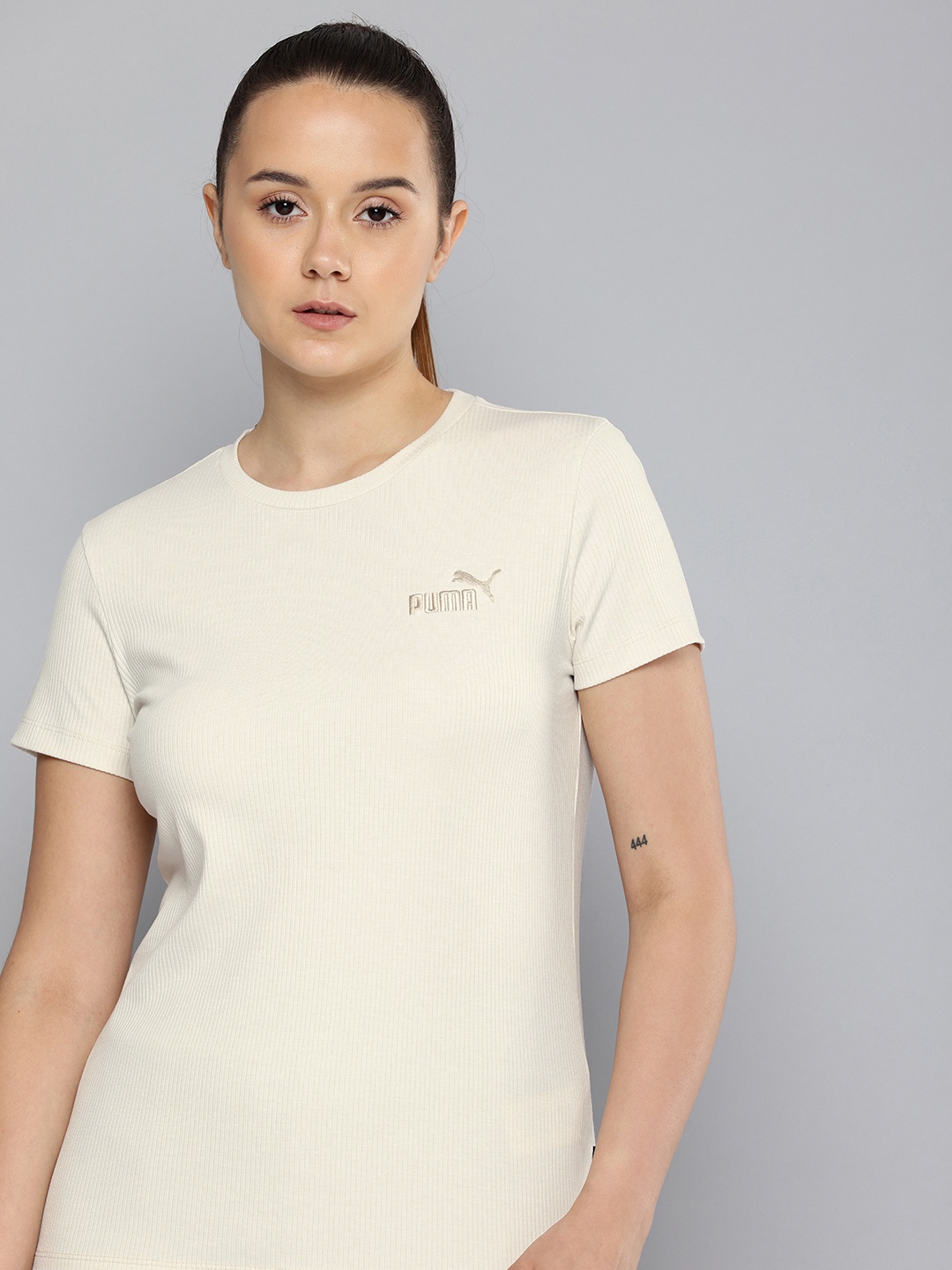 

Puma ELEVATED Self Striped T-shirt, Off white