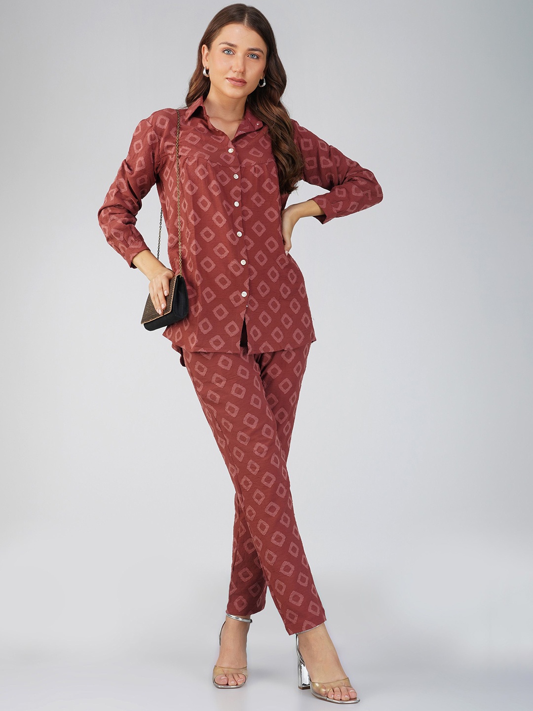 

Bindigasm Printed Shirt With Trousers, Red