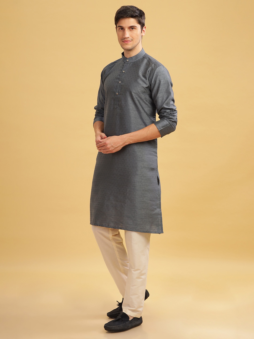 

Anouk Grey Ethnic Motifs Woven Design Dobby Weave Mandarin Collar Straight Kurta