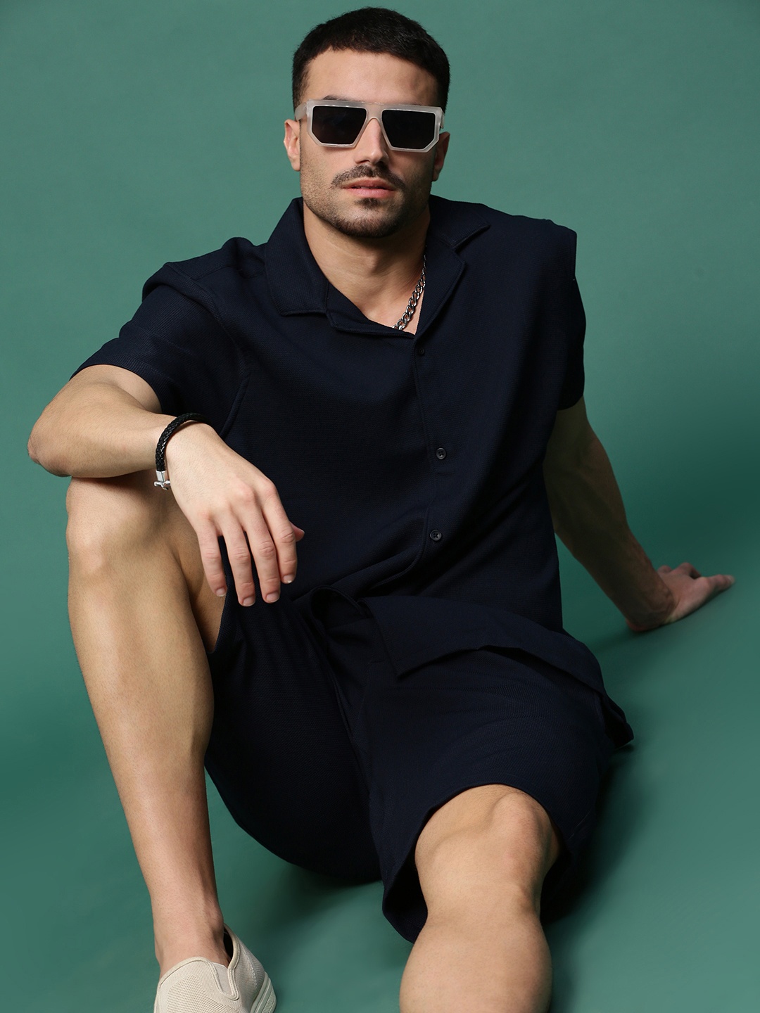 

SHOWOFF Cuban Collar Shirt With Shorts, Navy blue