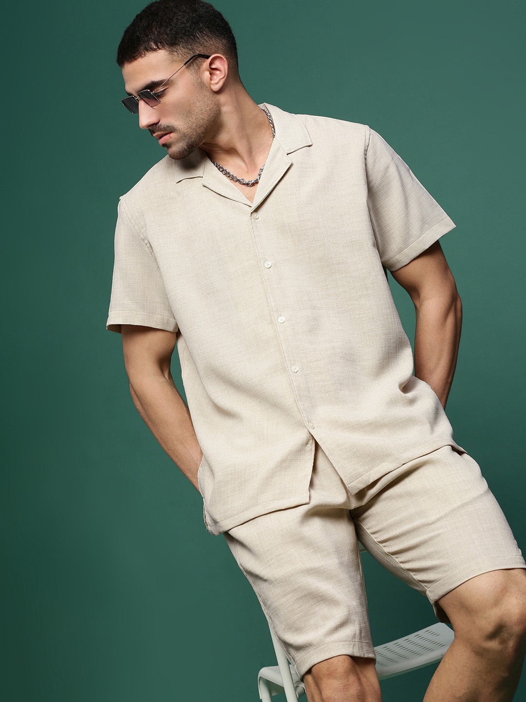 

SHOWOFF Cuban Collar Shirt With Shorts, Beige