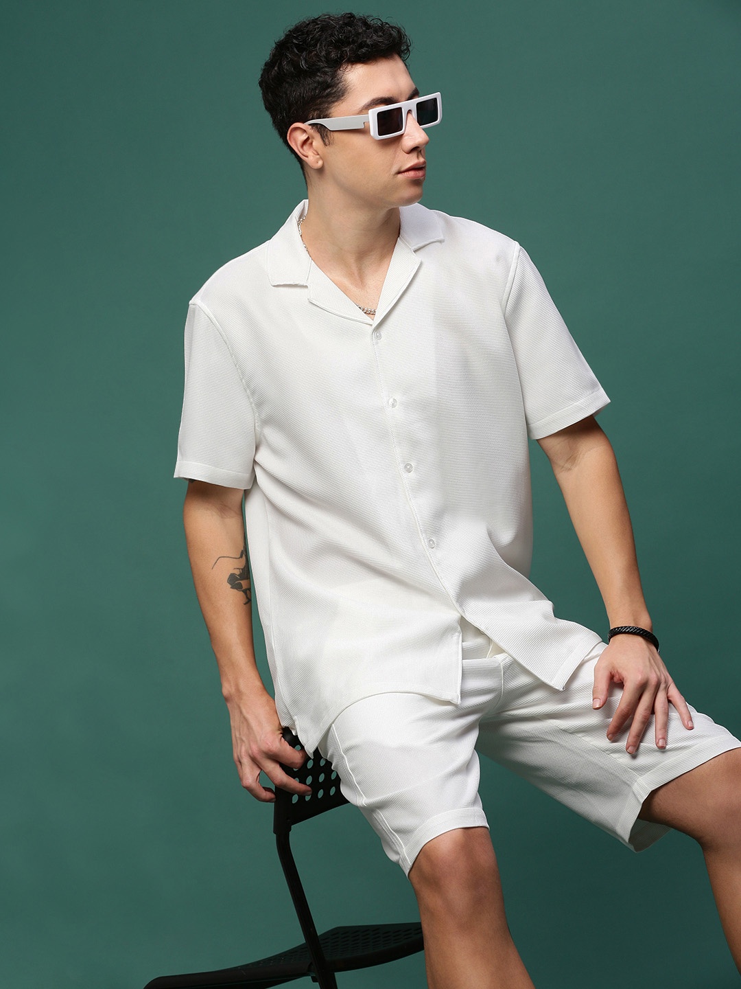 

SHOWOFF Self-Design Cuban Collar Shirt & Shorts, White