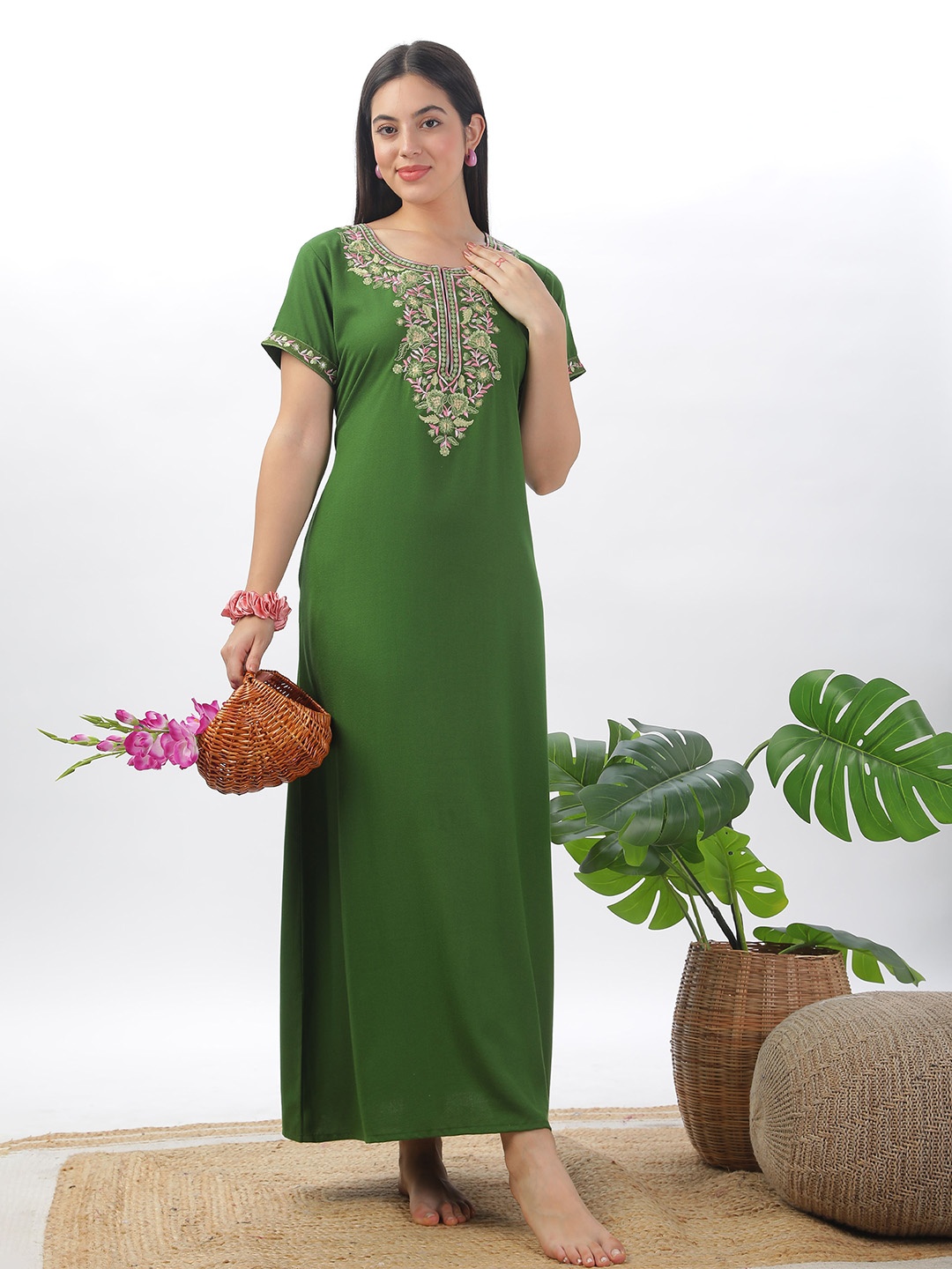

9shines Label Embroidered floral Maxi Nightdress, Green