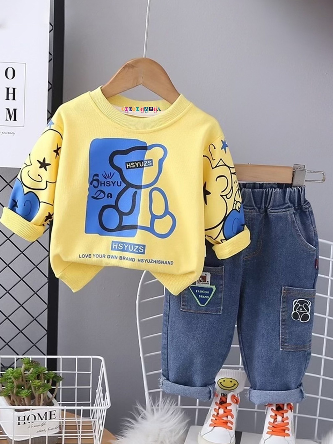 

Googo Gaaga Boys Printed Sweatshirt With Trousers, Yellow