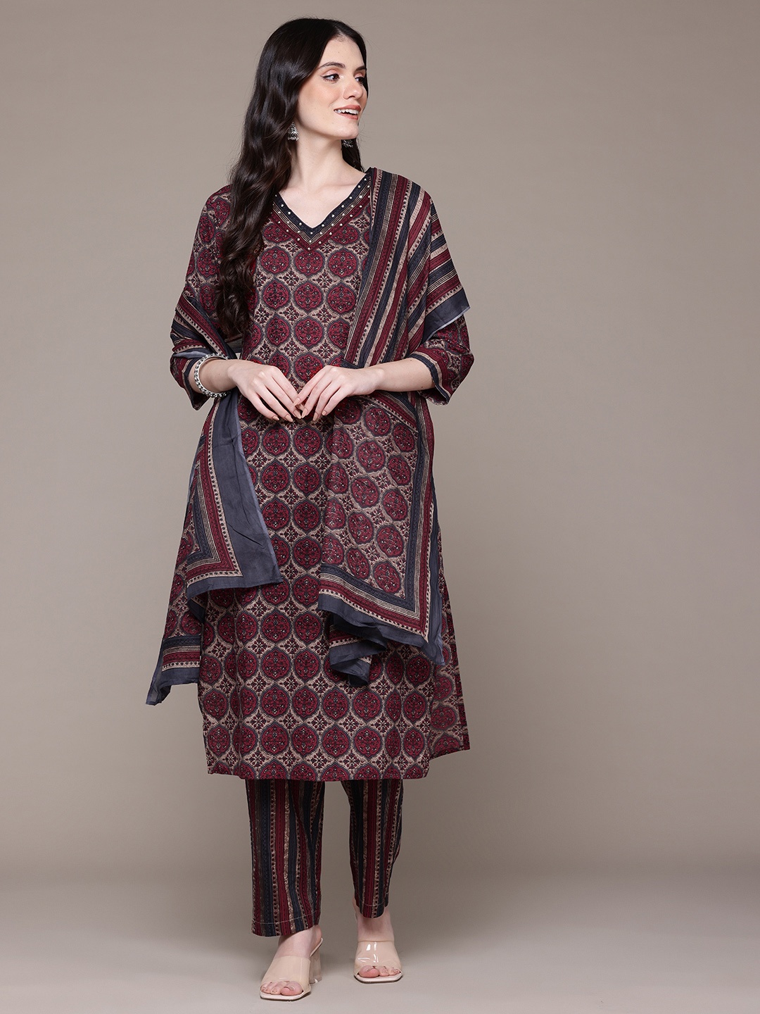 

Readiprint Fashions Floral Printed Sequinned Pure Cotton Kurta with Palazzos & Dupatta, Maroon