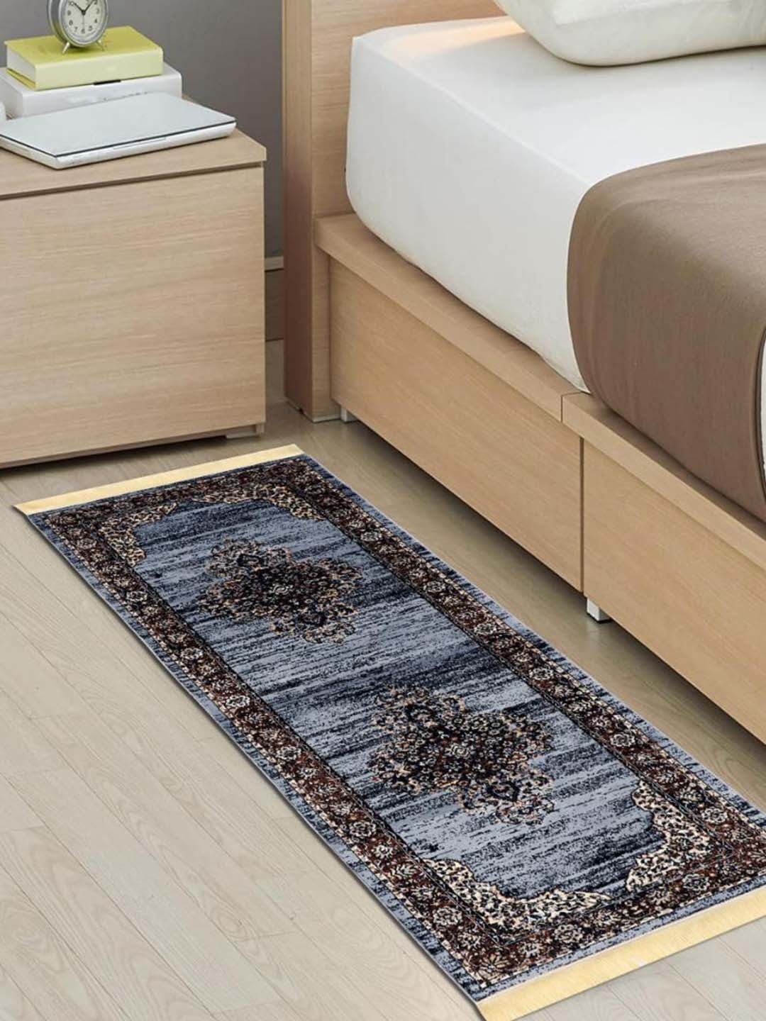 

MODEFE Grey & Brown Floral Printed Anti Skid Carpet
