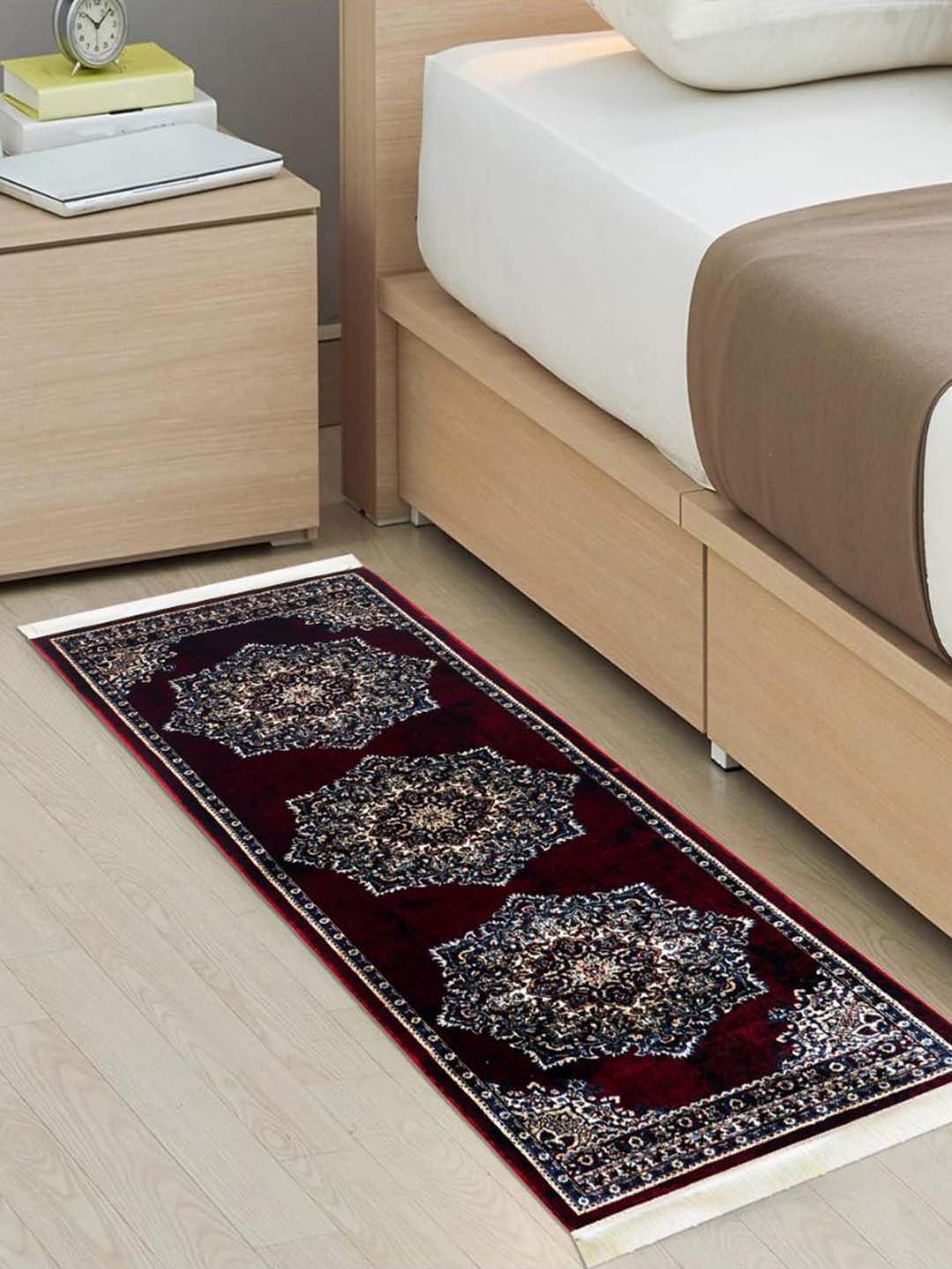

MODEFE Maroon & Beige Ethnic Motifs Printed Anti Skid Carpet