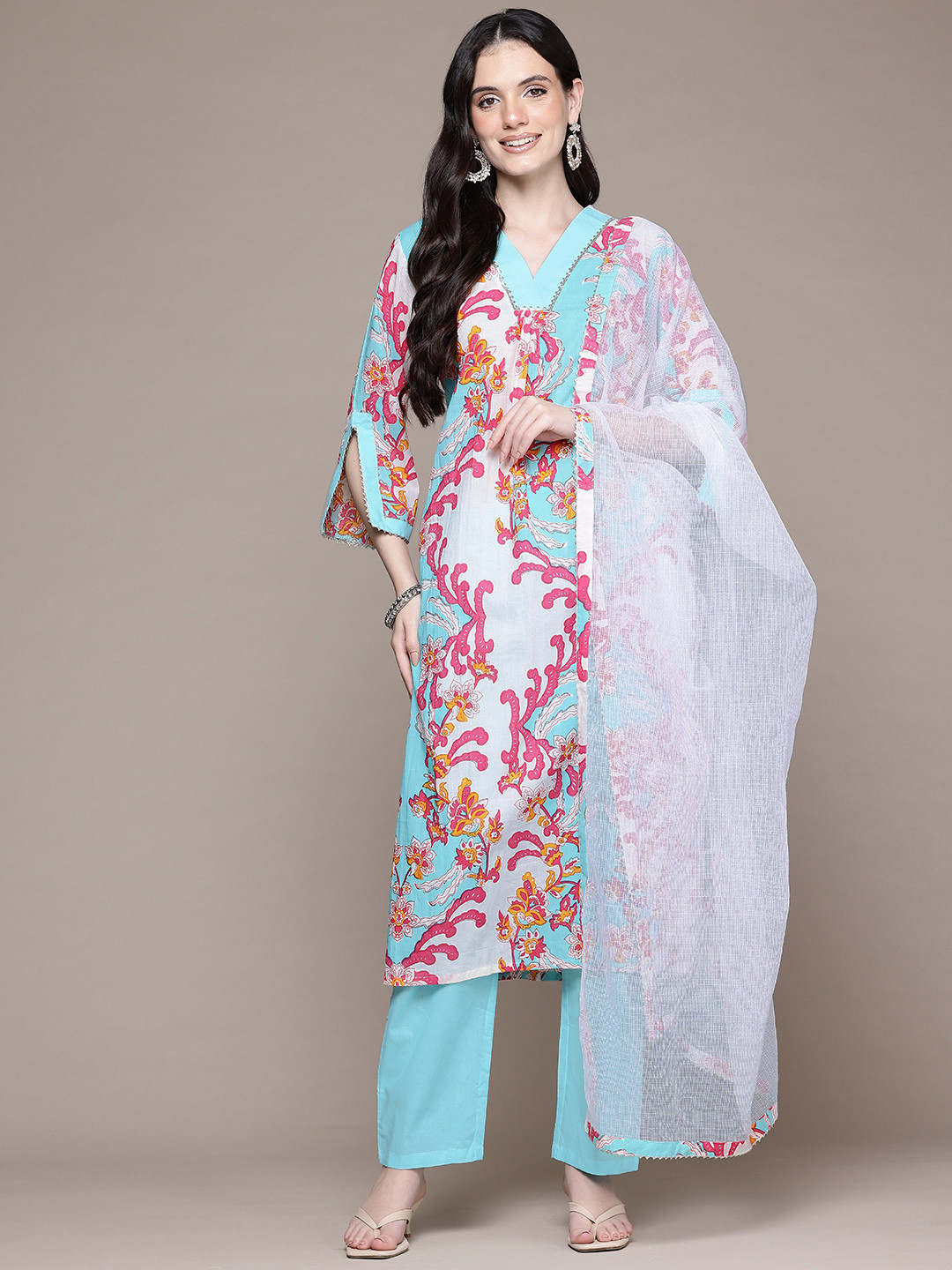 

Readiprint Floral Printed Pleated Gotta Patti Pure Cotton Kurta Set, Blue