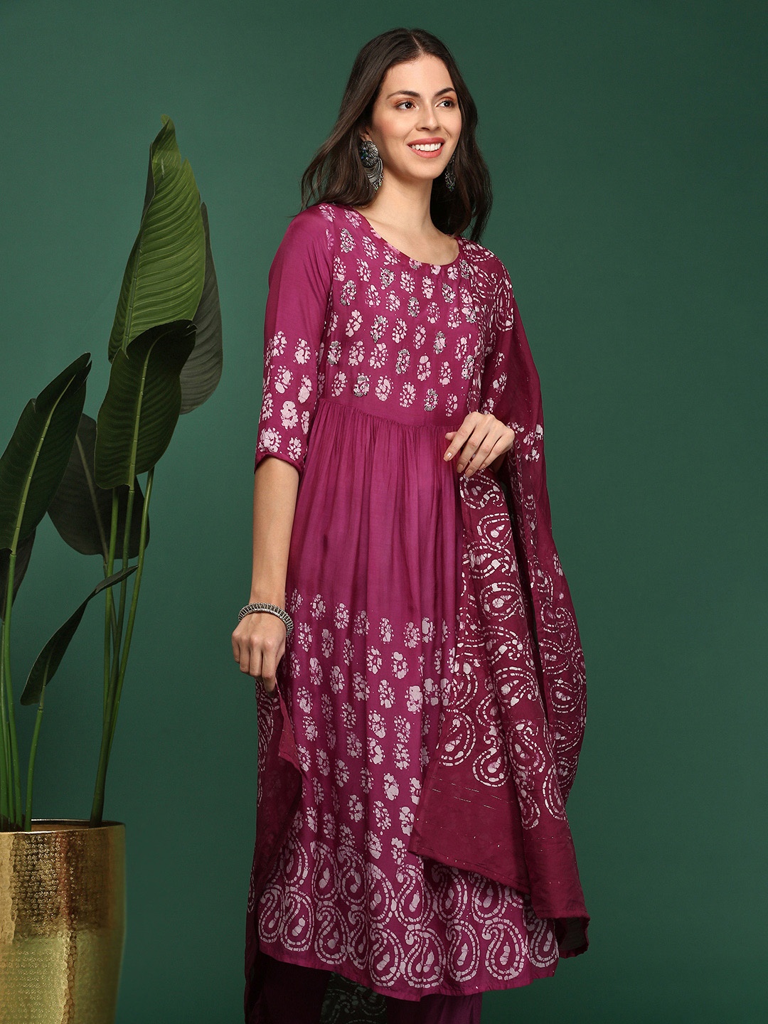 

SHOWOFF Bandhani Dyed Beads and Stones A-Line Kurta With Trousers & Dupatta, Maroon