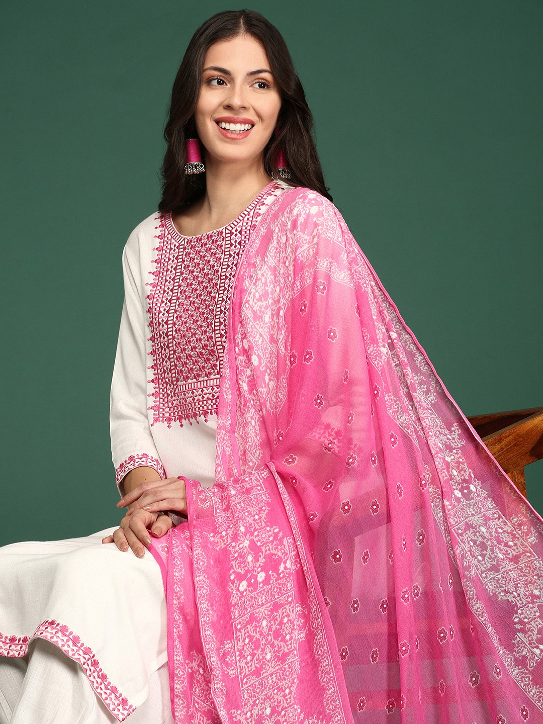 

SHOWOFF Floral Embroidered Thread Work Straight Kurta With Patiala & Dupatta, White