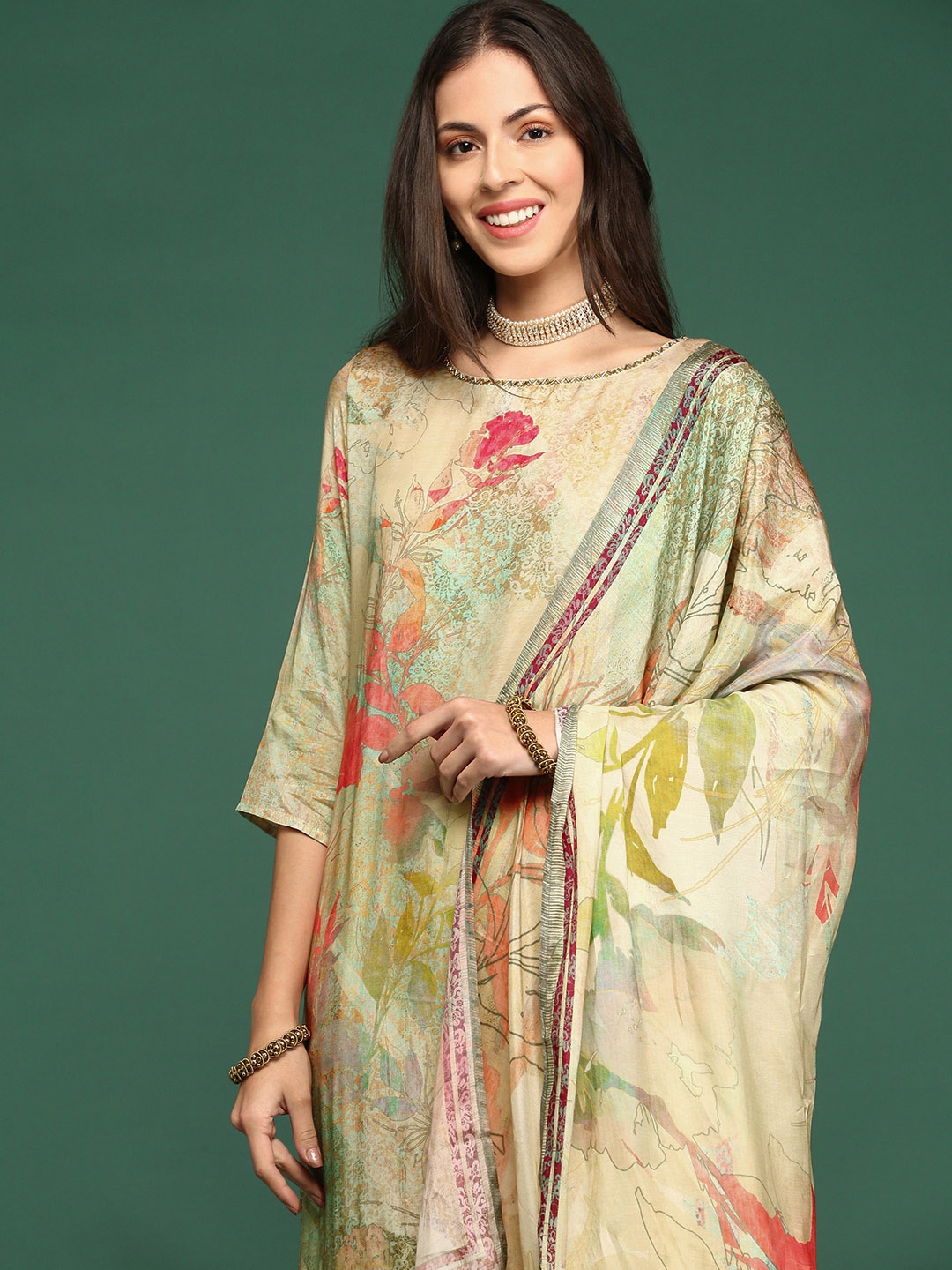 

SHOWOFF Floral Printed Beads and Stones Straight Kurta With Trousers & Dupatta, Sea green