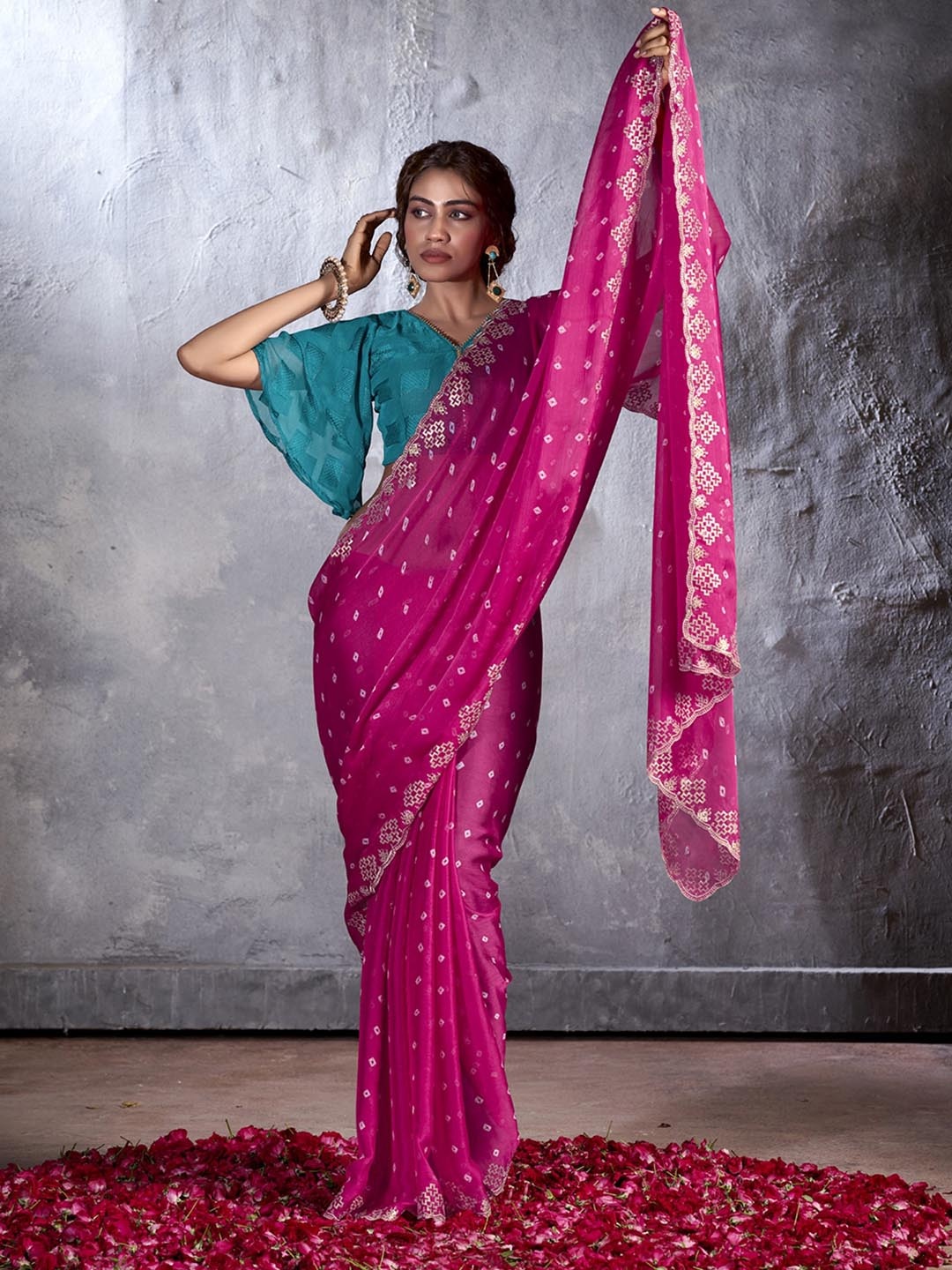 

Panzora Sequinned Poly Chiffon Saree, Pink