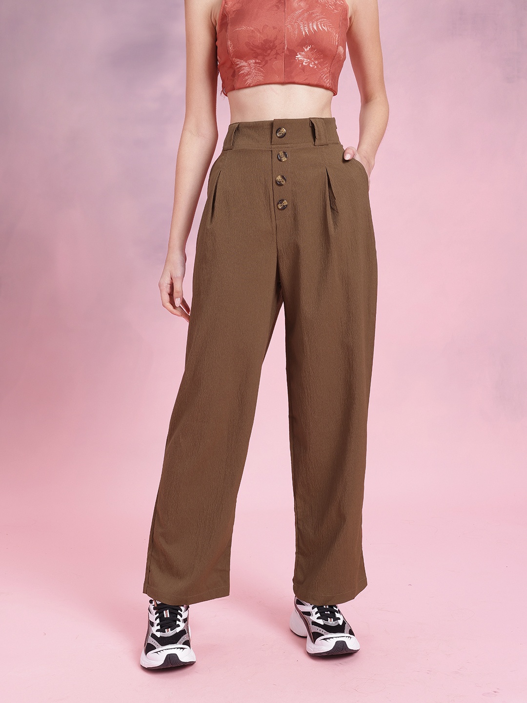 

DressBerry Women Comfortably Grunge Textured Pleated Mock Button Trousers, Brown
