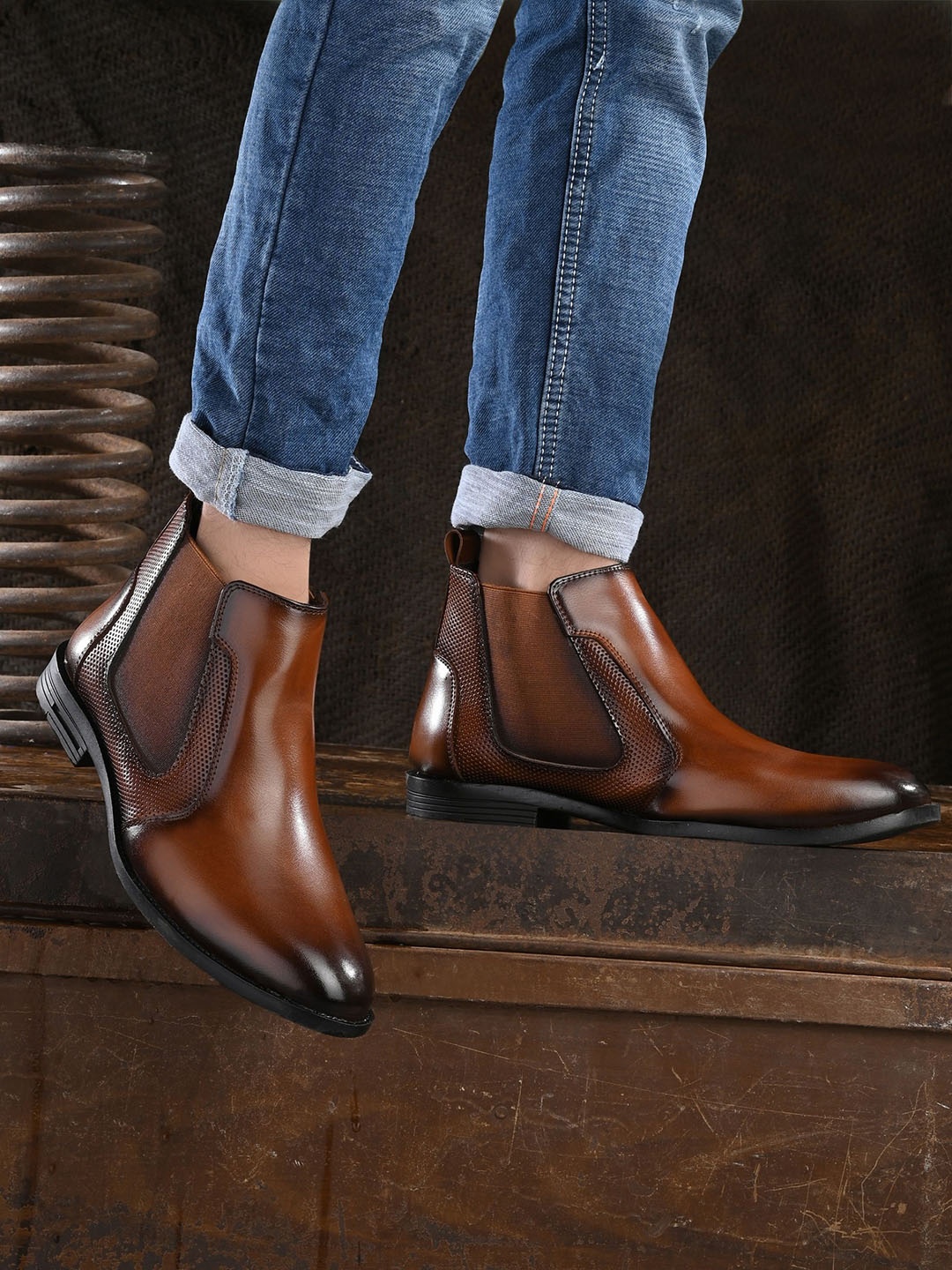 

AfroJack Men Casual Block-Heeled Chelsea Boots, Tan
