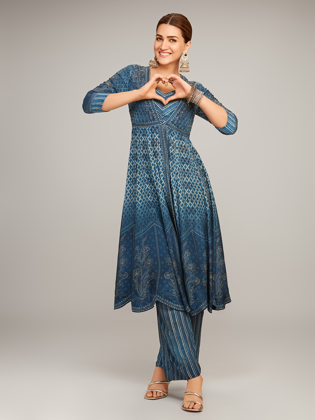 

Biba Geometric Printed Anarkali Kurta With Palazzos, Blue
