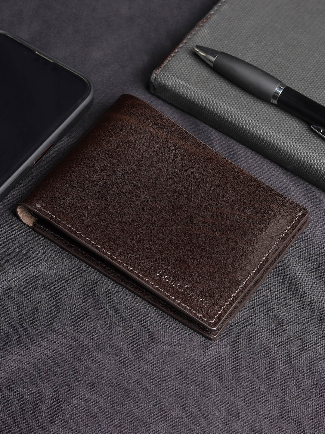 

LOUIS STITCH Men Handcrafted Bi Fold Leather Two Fold Wallet, Brown
