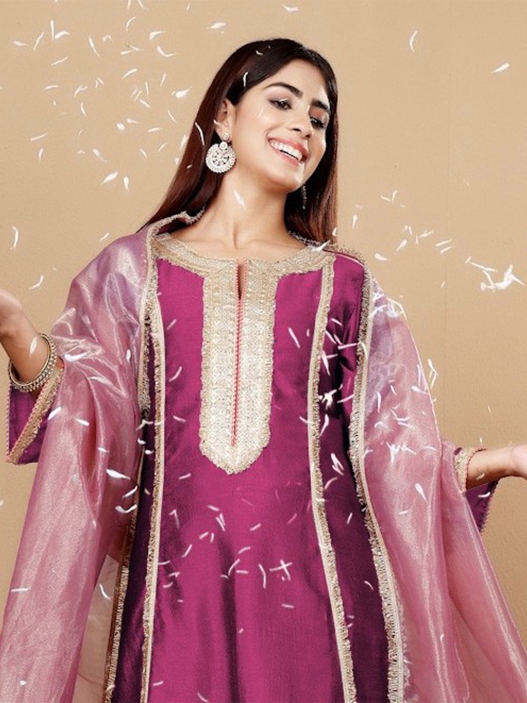 

Varanga Yoke Design Regular Sequinned Kurta with Trousers & With Dupatta, Purple