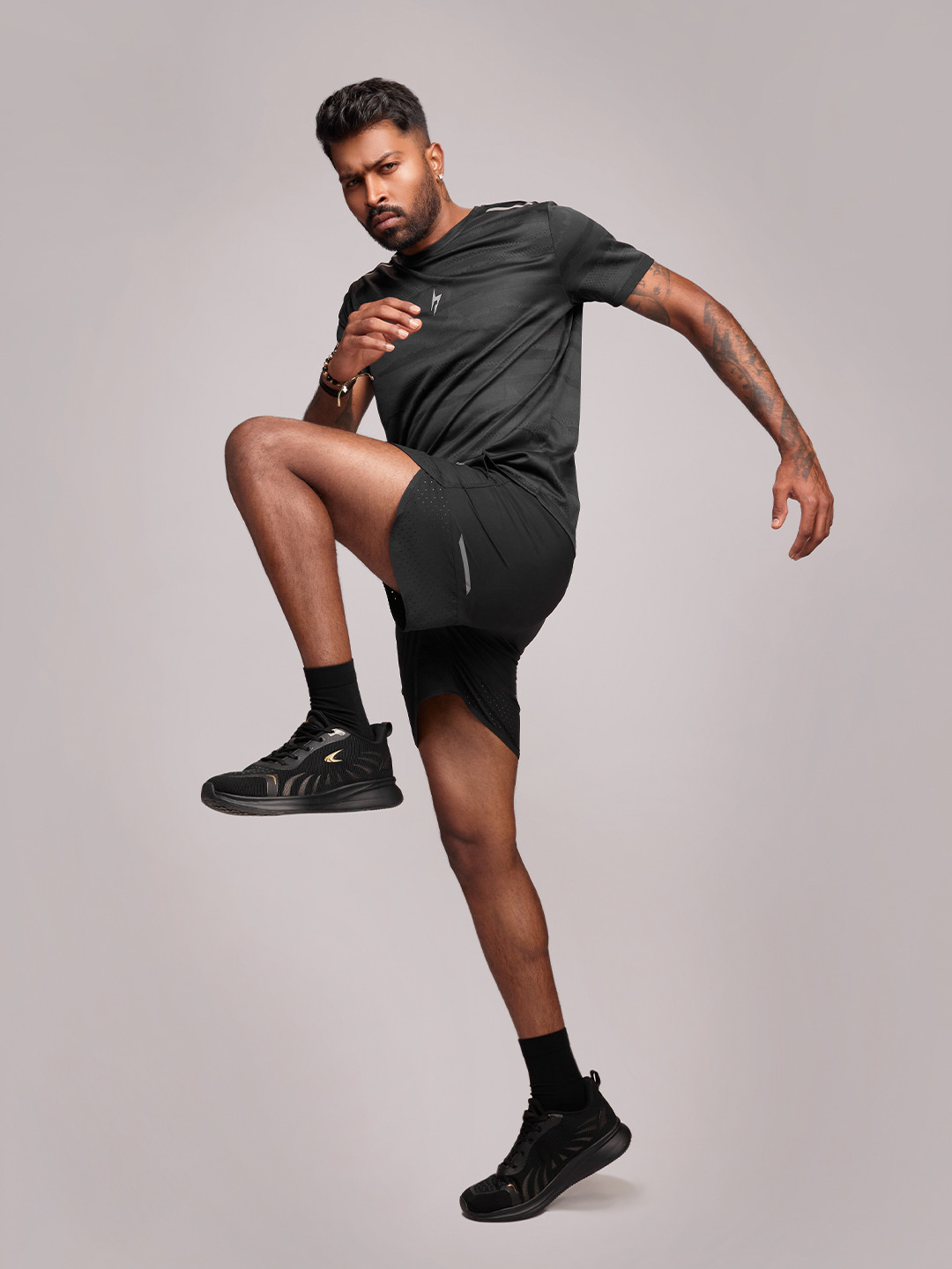 

Hardik Pandya Turbo Round Neck Moisture Wicking T-shirt, Black