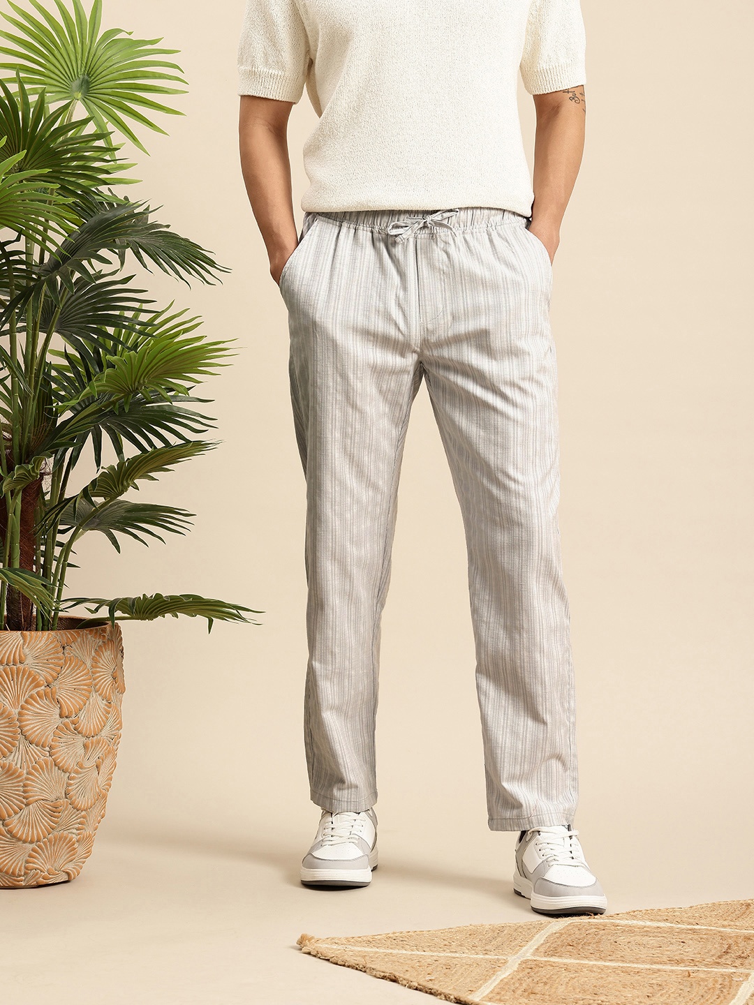 

Mast & Harbour Men Striped Relaxed Trousers, Grey