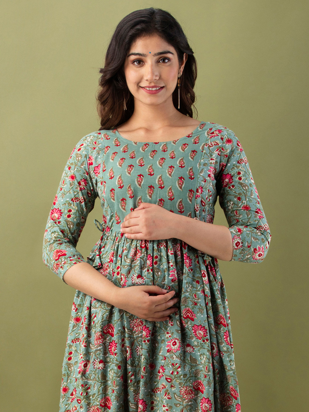

MURLI KURTI Floral Printed Round Neck Gathered Fit & Flare Cotton Maternity Ethnic Dress, Green