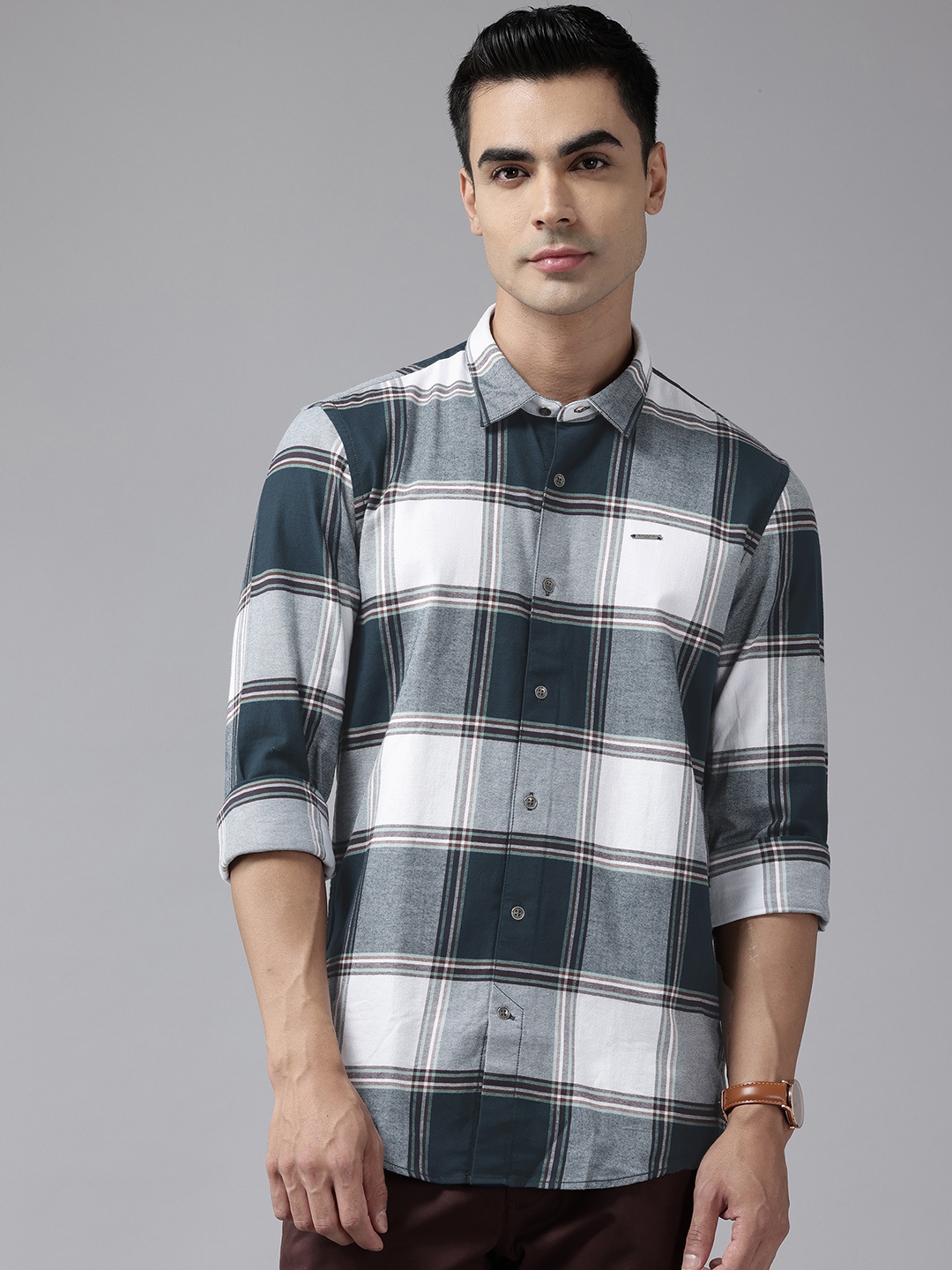 

Blackberrys Skinny Fit Tartan Checked Pure Cotton Casual Shirt, Navy blue