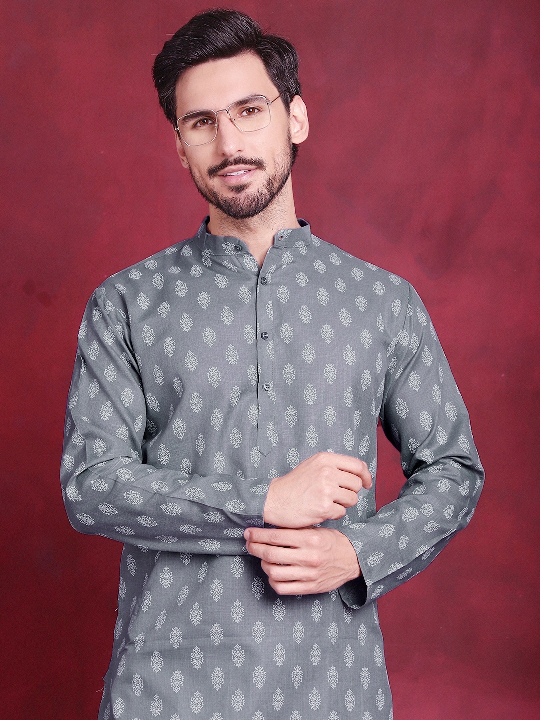 

Jompers Floral Printed Band Collar Straight Kurta With Pyjamas, Grey